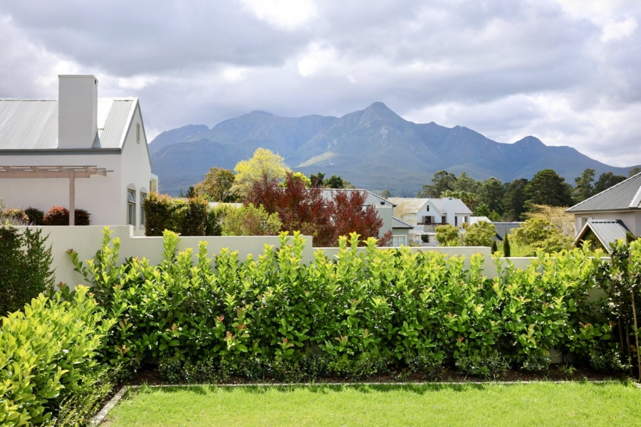 To Let 3 Bedroom Property for Rent in Kingswood Golf Estate Western Cape